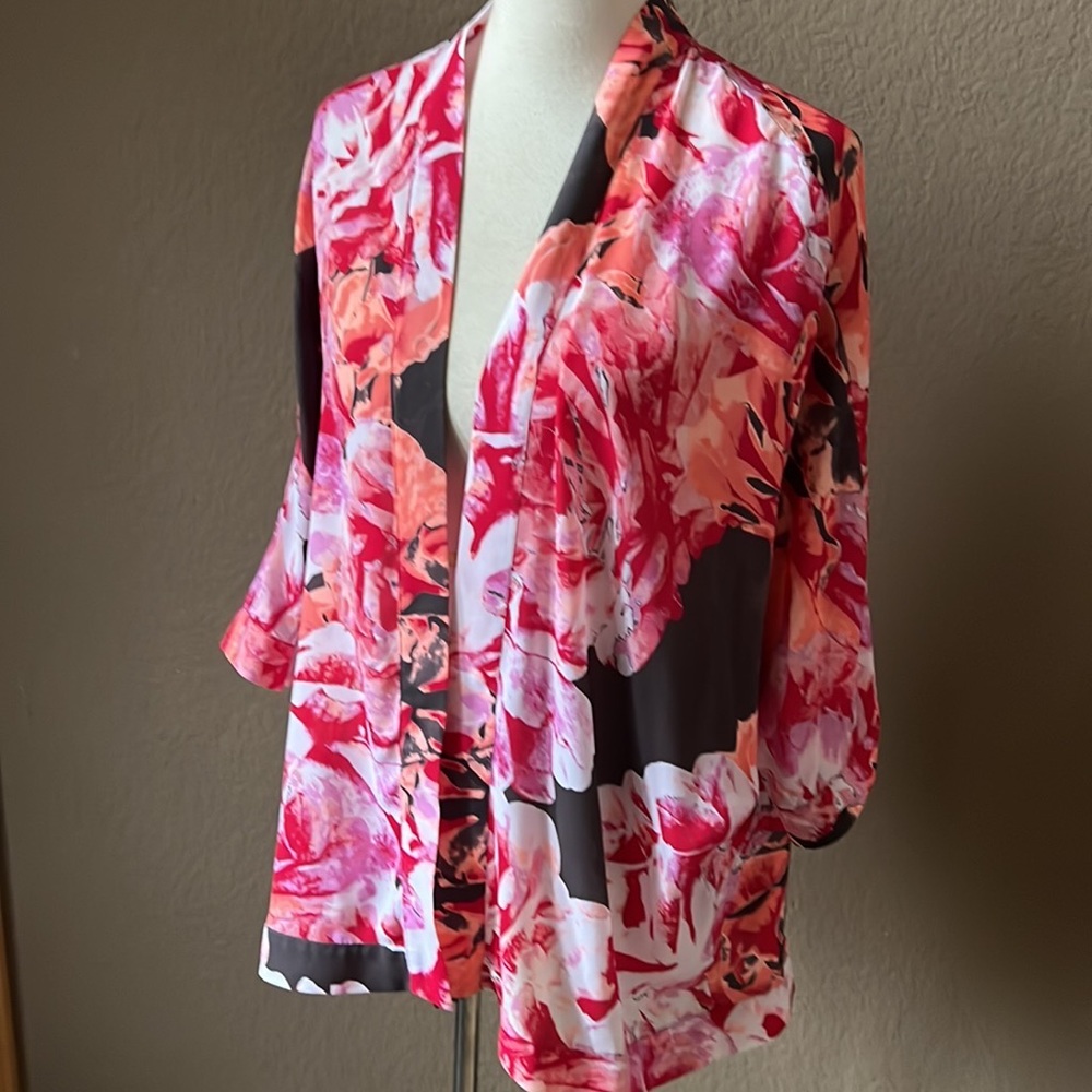 Oversized Lightweight Floral Front Open Cardigan.